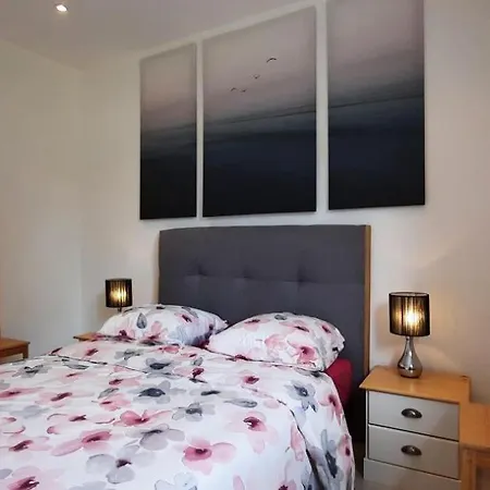 Pavillon Individuel Plain-pied Avec Terrasse Et Parking Vakantiehuis *